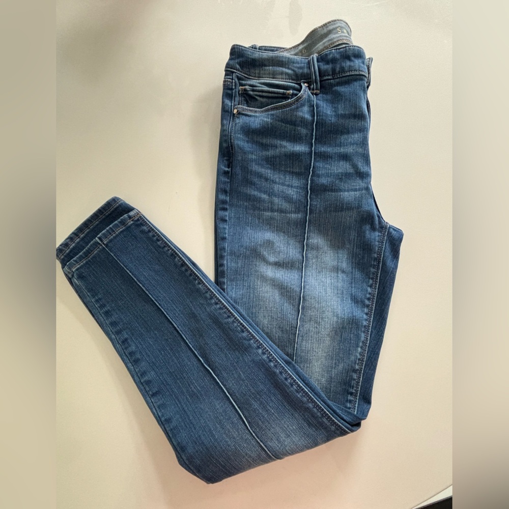 White House Black Market Skinny Ankle Jeans